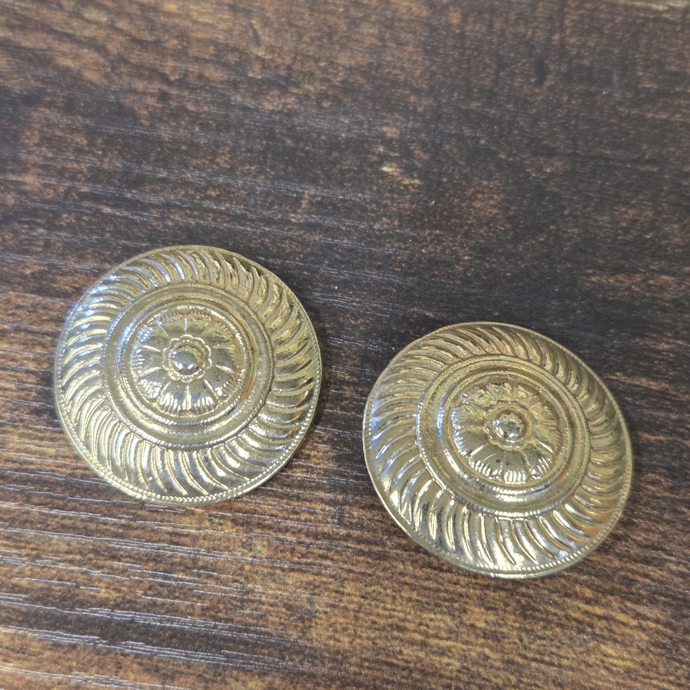 BOGO💖Vintage Carol Dauplaise Goldtone Clip Earrings